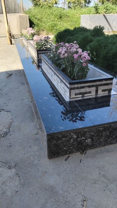 Вазоны, цветочники на заказ