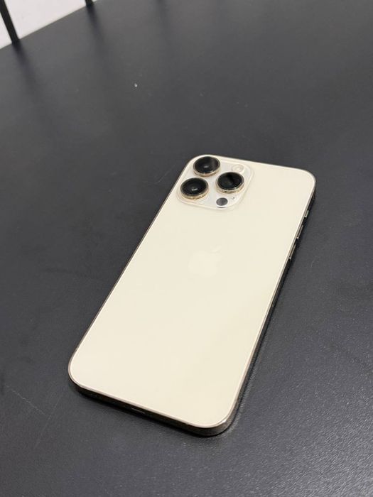 Продам айфон 14 про макс 256гб