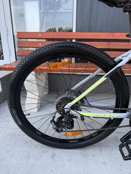 Планински велосипед Giant 27.5/M