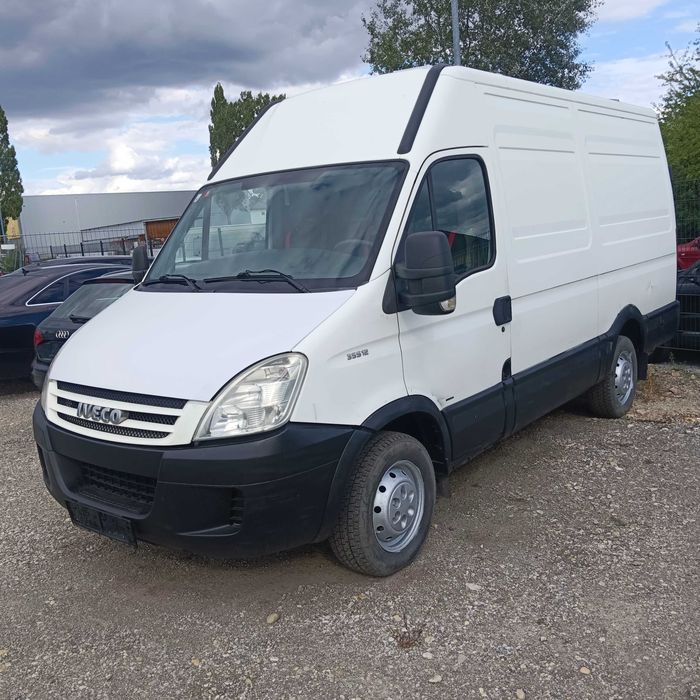 Autoutilitara Iveco Daily
