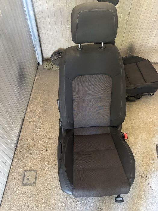 Салон за пасат 8