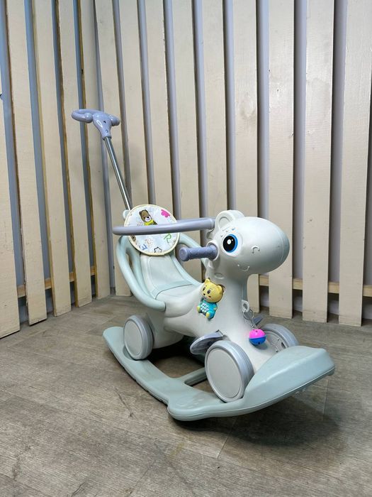 Лошадка-качалка самокат тележка беговел музична,  звукови ефекти.