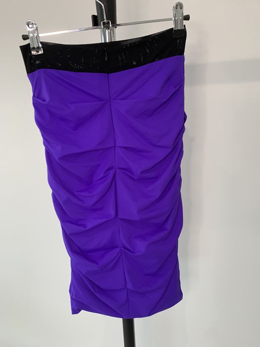 Пола Avin Авин налична в М размер