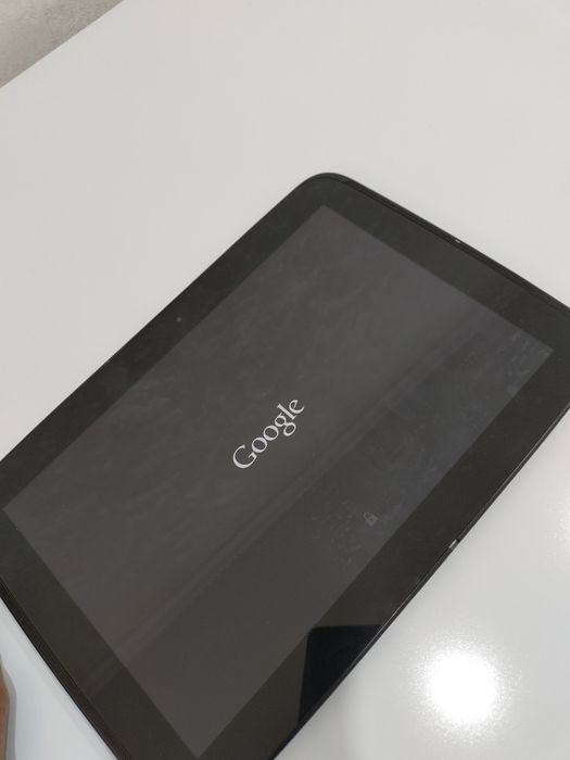 Продам планшет срочно