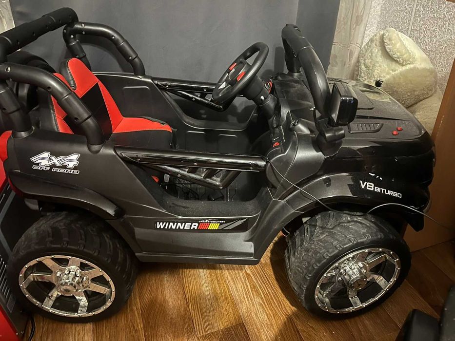 Электромобиль детский