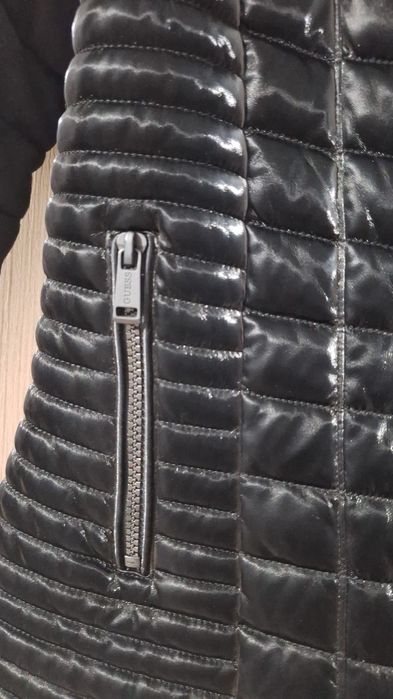 Куртка женская  Guess