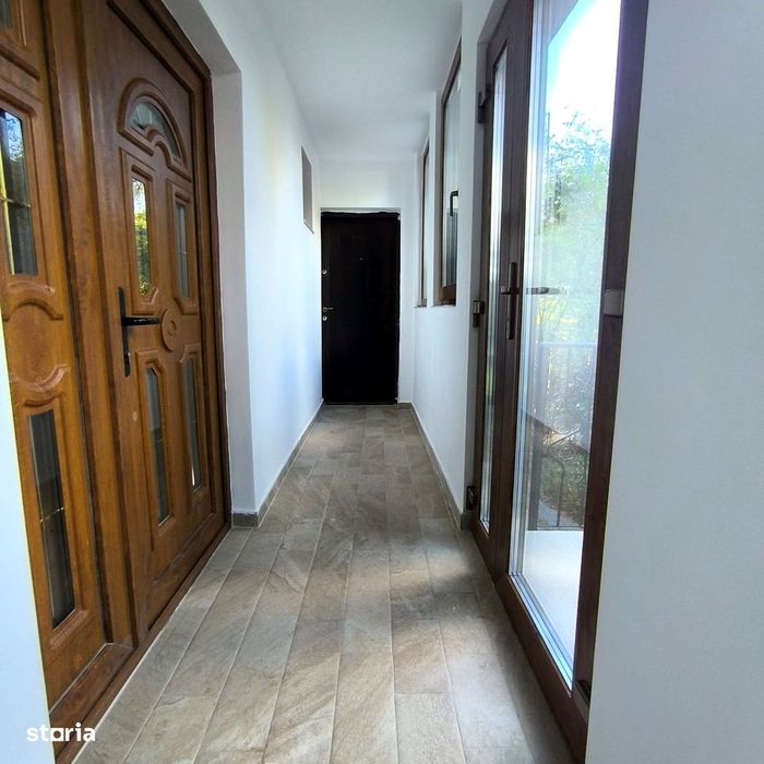 Vila 5 camere, teren 1070 mp, relizata in regie proprie