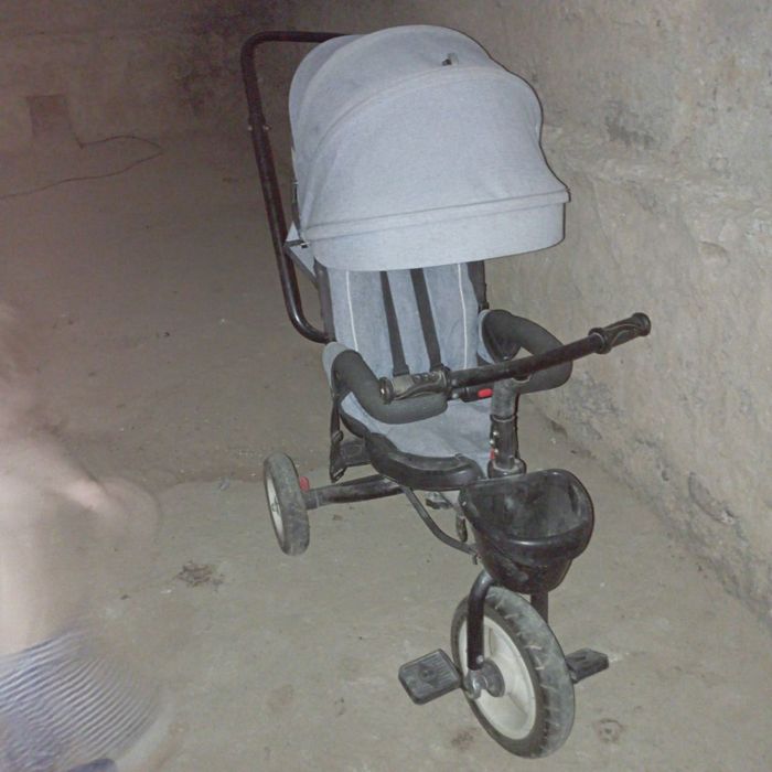 Uch g'ildirakli velokalaska