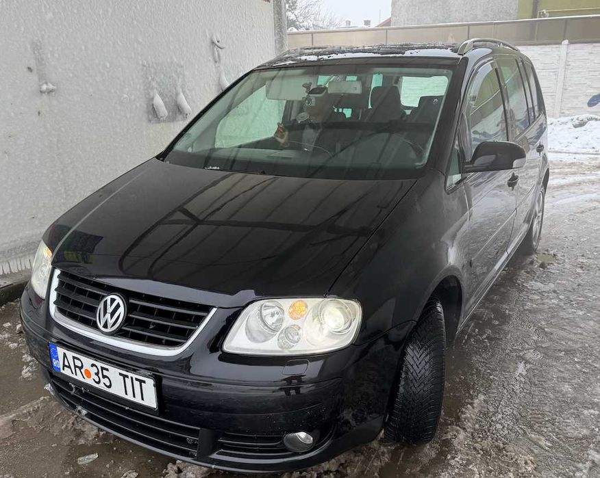 VW Touran 2.0   FARA RUGINA