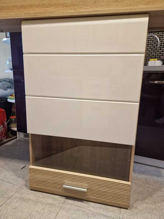 Спешно! Модулна холова секция бял гланц