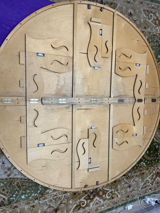 Стол низкий рр 1,5*1,5