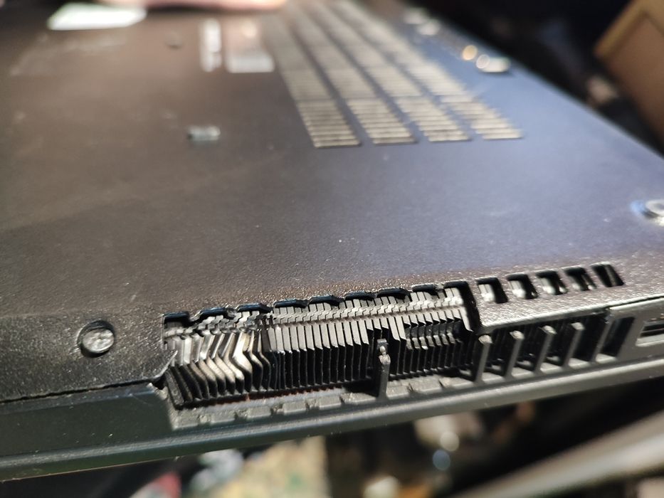 Ноутбук Dell E5470