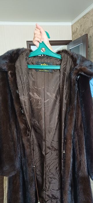 Продам норковую шубу