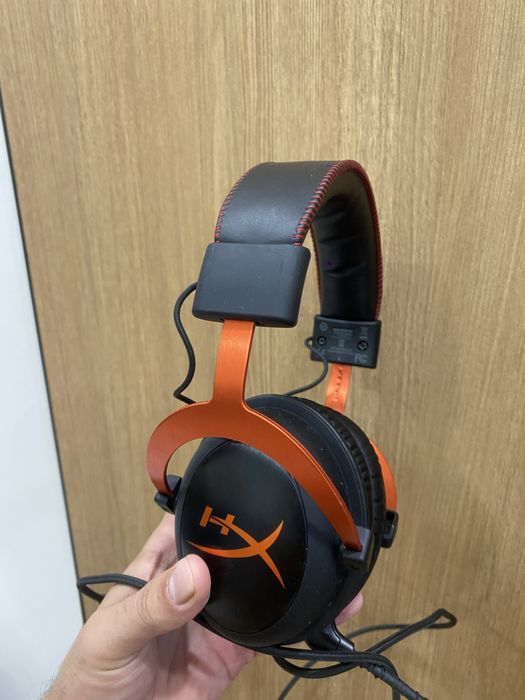 Продам наушники Hyper x Cloud 2
