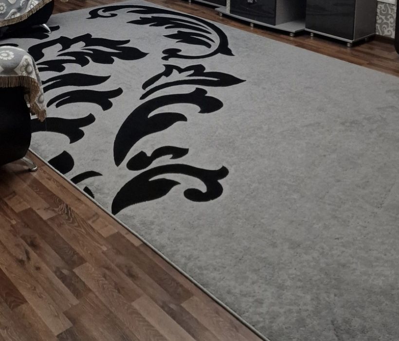 Палас в отличном состоянии