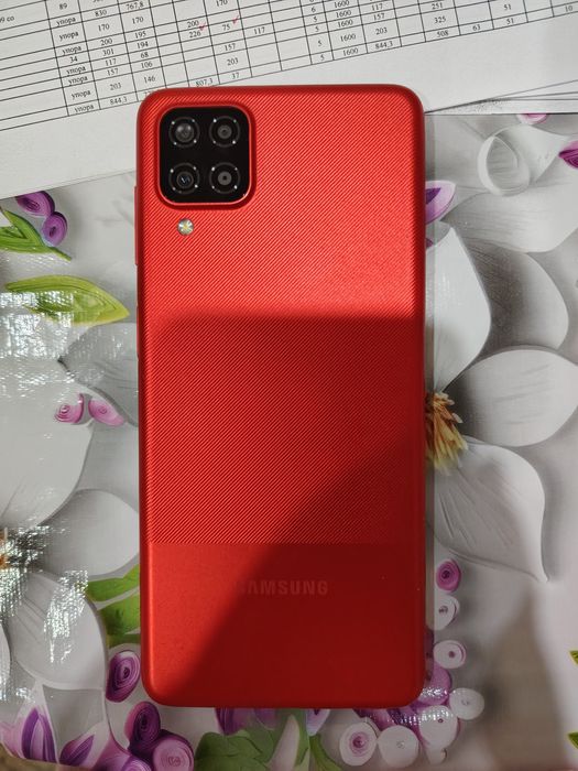 Продам телефон самсунг А12
