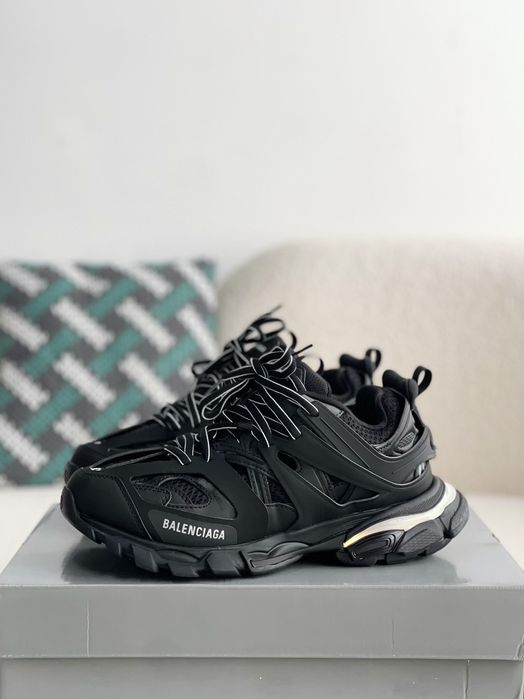 Balenciaga Track