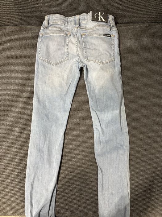 Дрехи за момче Calvin Klein, GUESS и Boss,размер