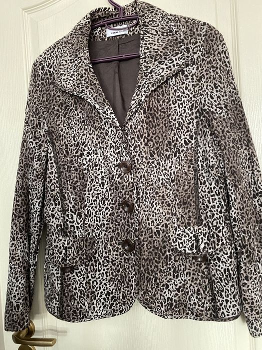 Sacouri de damă diverse mărimi