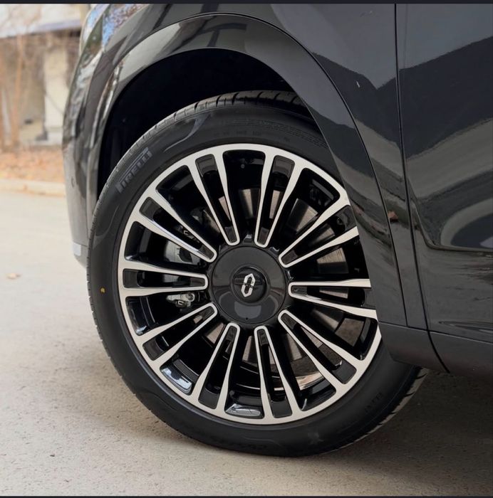 AITO M7 Ultra Full pozitsya