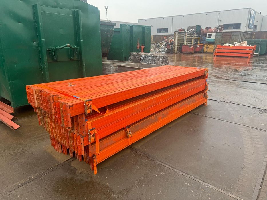 Traverse pentru rafturi metalice