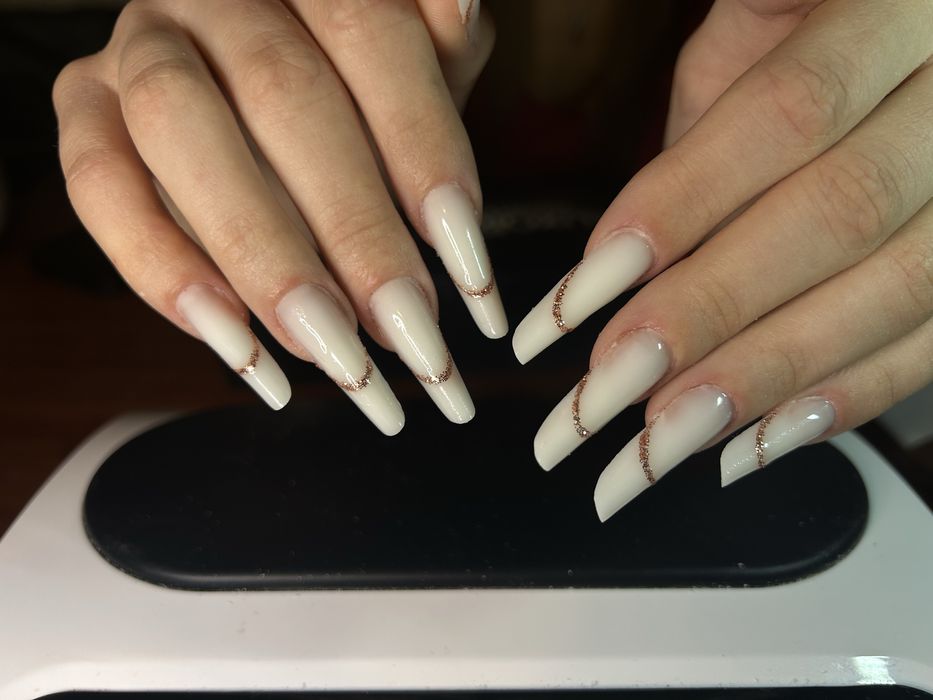 Manichiură &Pedichiură