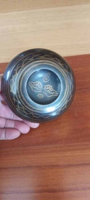 Bol Tibetan Cântător, realizat din Bronz