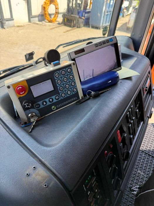 Autoutilitară Gunoieră MERCEDES BENZ ECONIC EURO 5 EEV