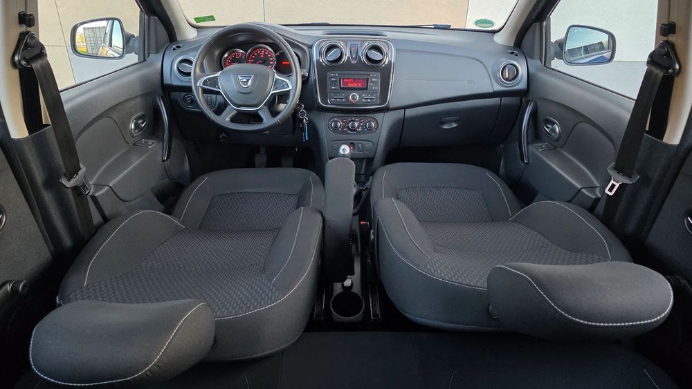 Dacia Sandero 1.0SCe 2019 Clima Geamuri electrice DayLight Led Tempomat BC Bluetooth