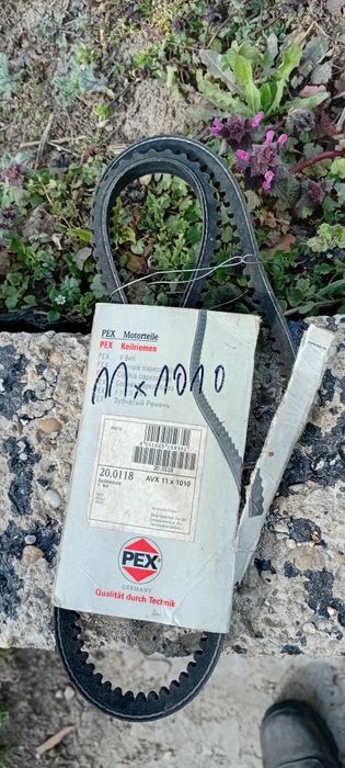 Пистови ремъци за автомобили няколко бройки