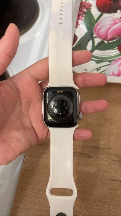 продам Apple Watch Series 10 строчнооо