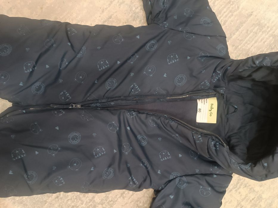 Продам комбинезон на мальчика