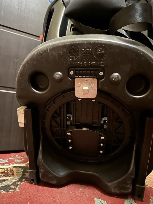 Новое детское автокресло.