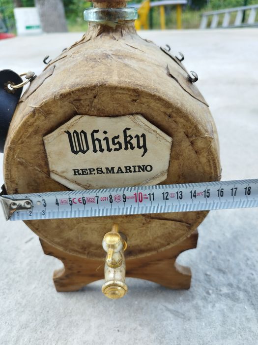 Буре стъклено със стойка