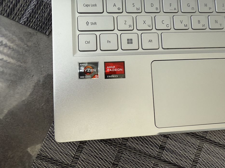 Продам нетбук acer