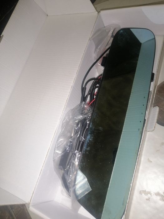 Videoregistrator rossiyaniki sifati yaxshi hali ishlatilmagan yangi