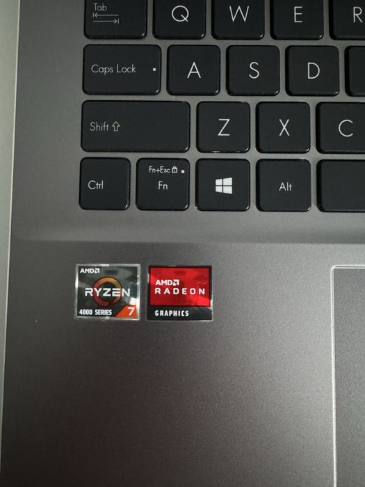 Laotop ASUS VivoBook 15 | Ryzen 7 4700U (8 nuclee)