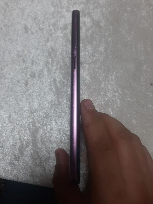 Samsung s9+ telefoni sotiladi