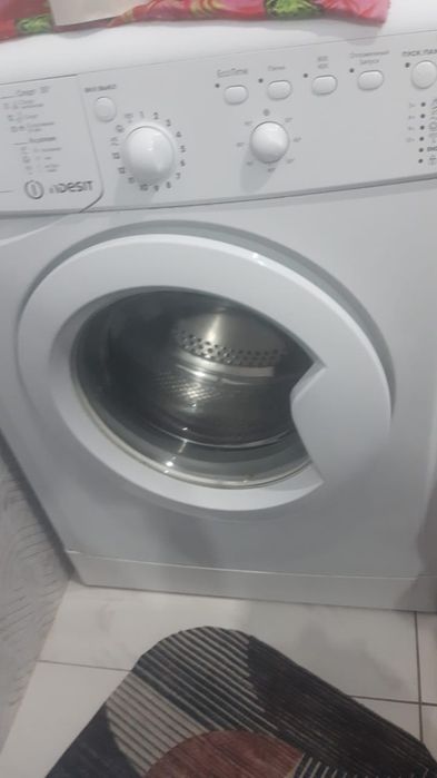 Продам стиральную машину
