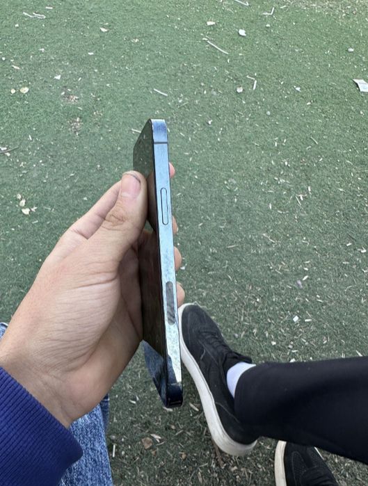 Смартфон iPhone 12 Pro