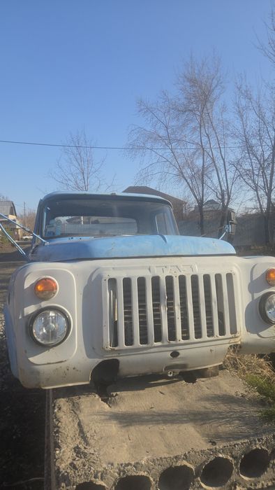 Продам газ 53 по запчастям