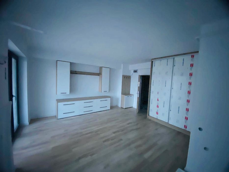 Garsoniera Kaufland plus loc de parcare