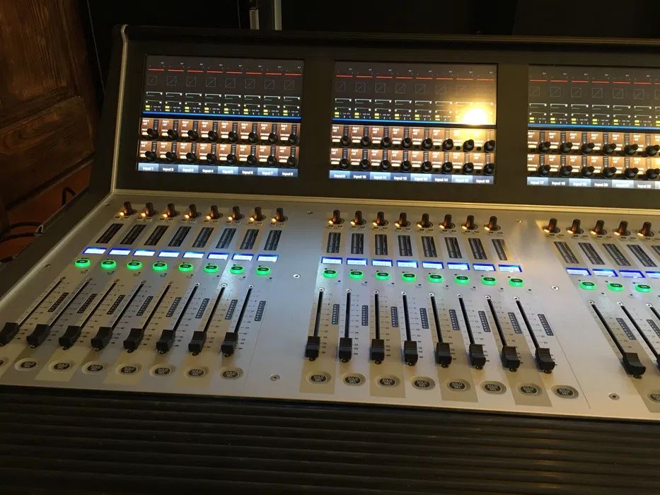 Vând mixer digital Soundcraft VI7000