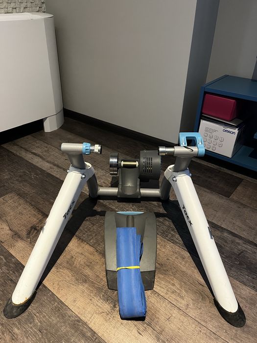 Tacx flow велотренажор