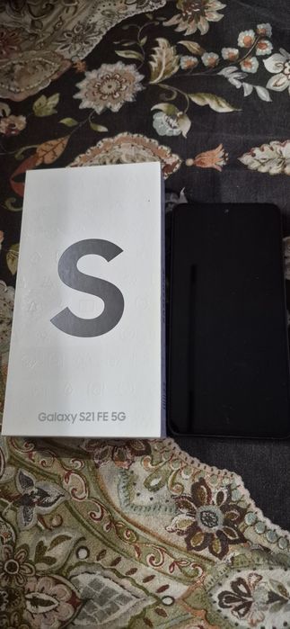Samsung s21FE смартфон