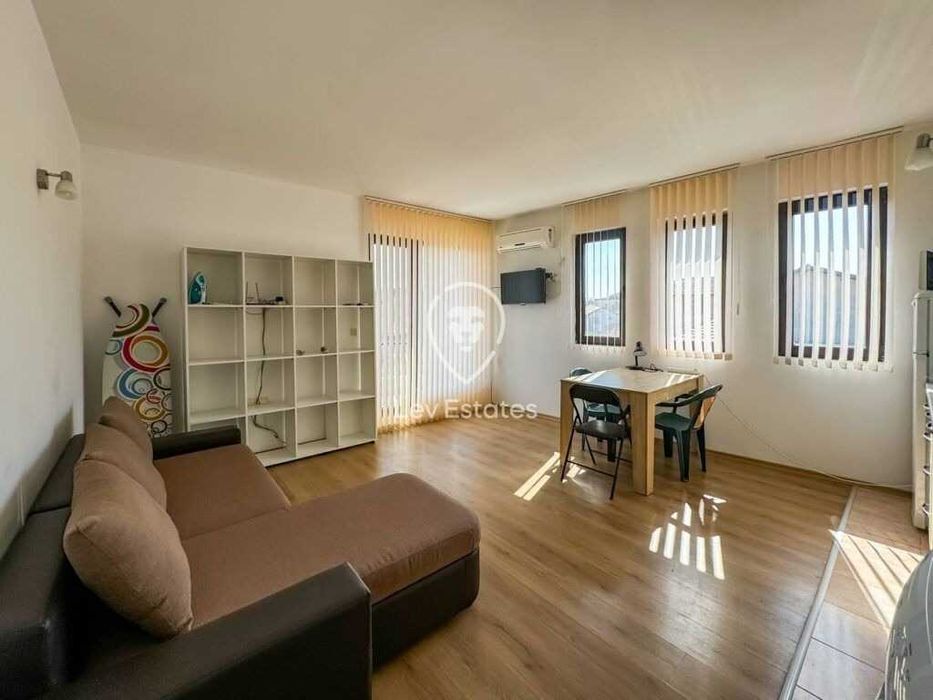 Продава се Двустаен апартамент в Бургас, Сарафово - 55 кв.м за 1910 €/кв.м - Снимка #1