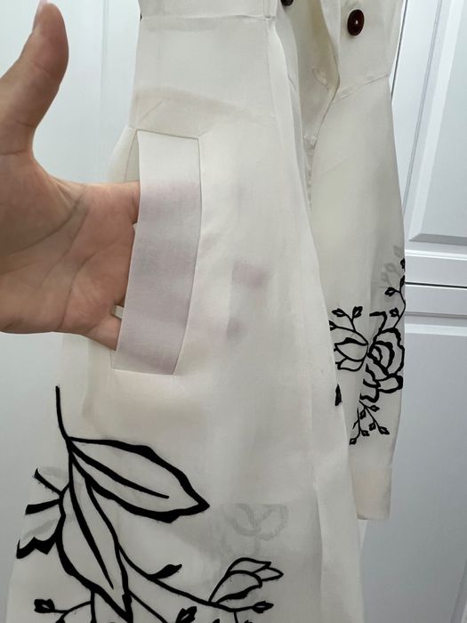 Vand rochie organza cu broderie