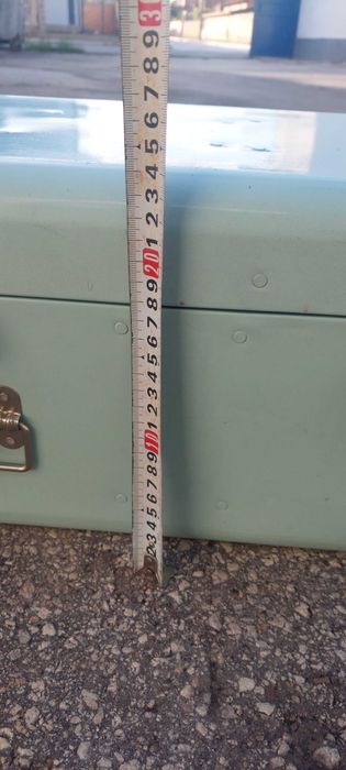 Метална кутия ..