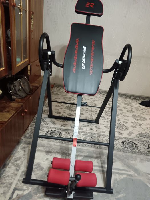 Инверсионный стол в хорошем состоянии.