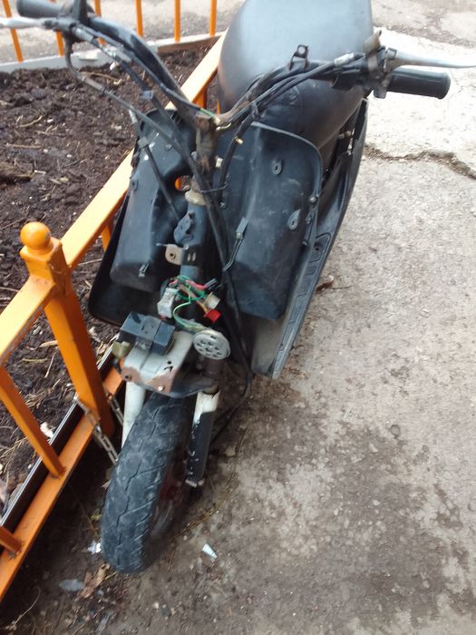 Продам скутор  хондо дио 34